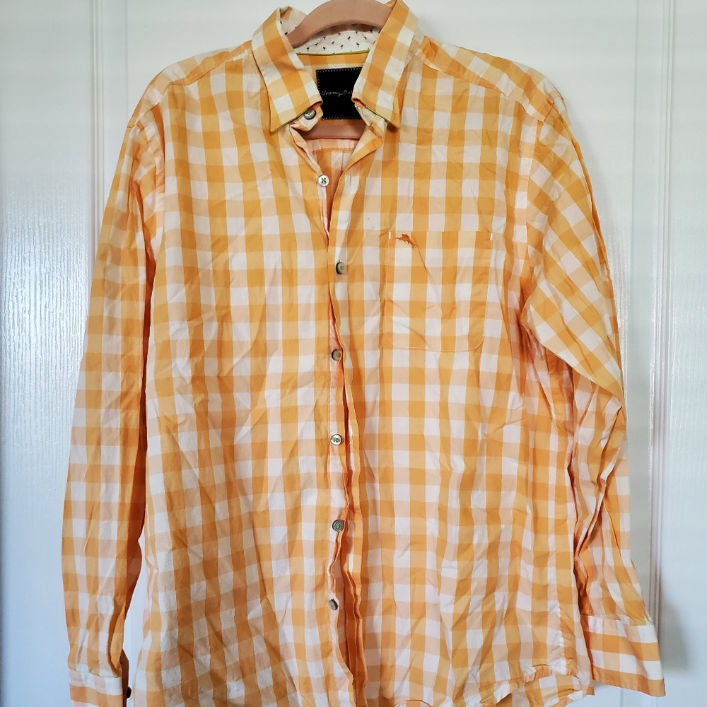 TOMMY BAHAMA BUTTON UP MEDIUM